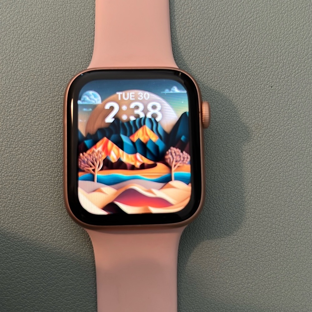 Apple Watch Series 5 44mm rose gold